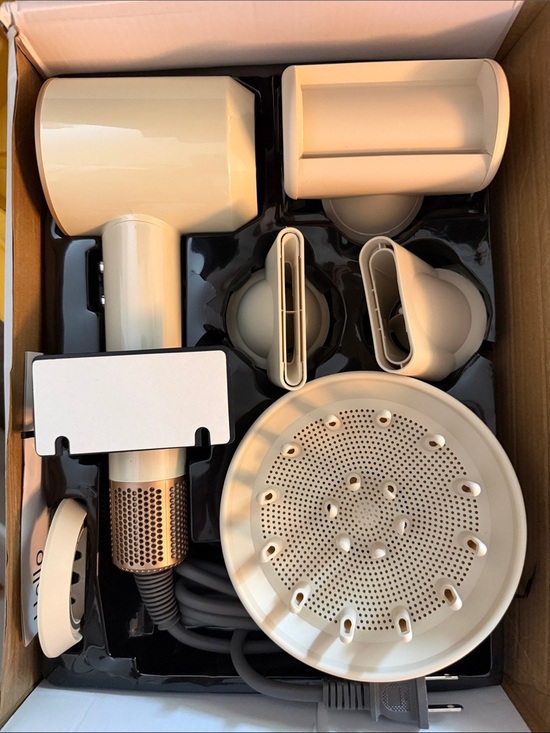Other - Cream Hair Dryer with Multiple Attachments NIB
